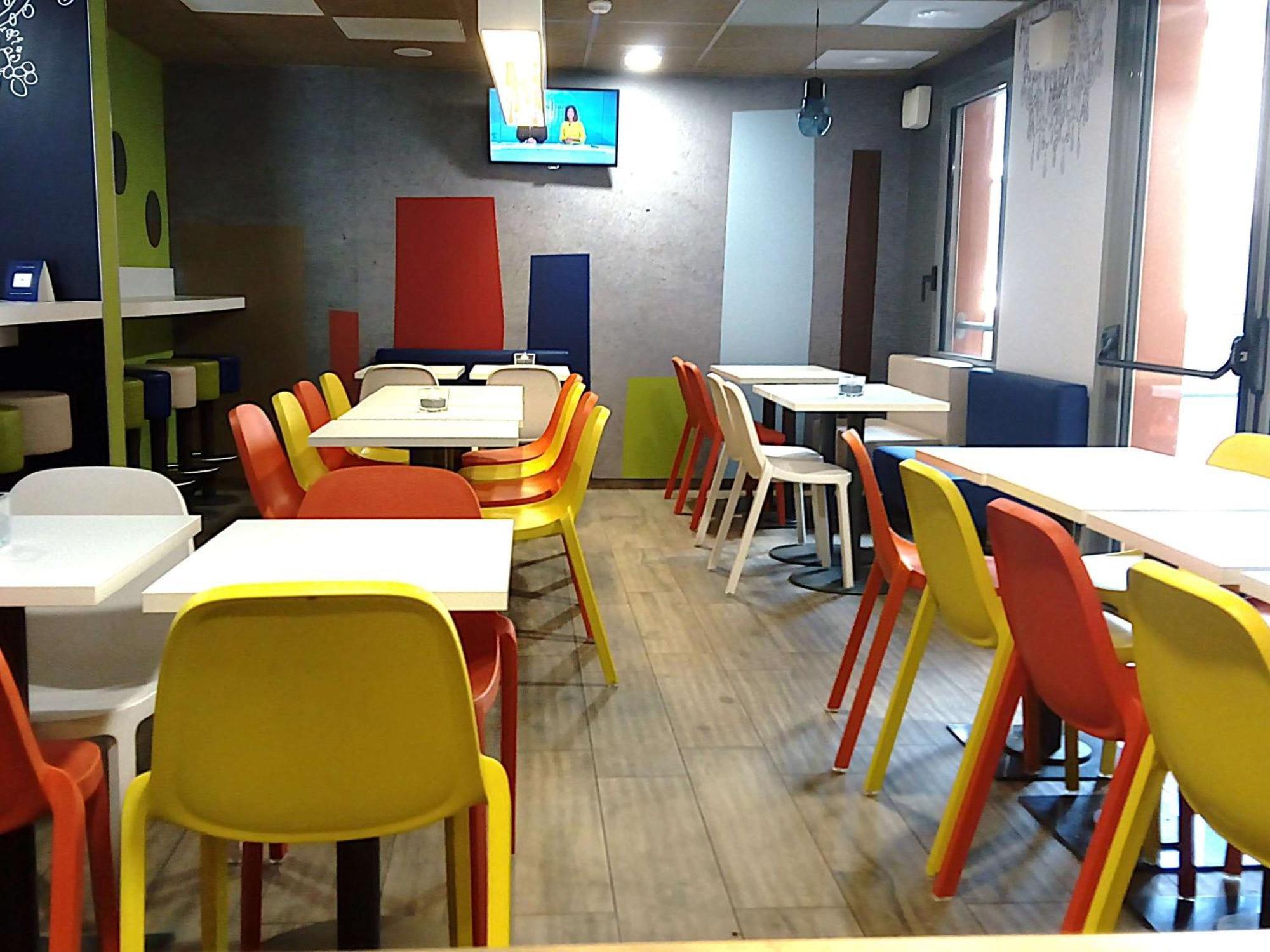 Ibis Budget Dieppe Centre Port Екстериор снимка